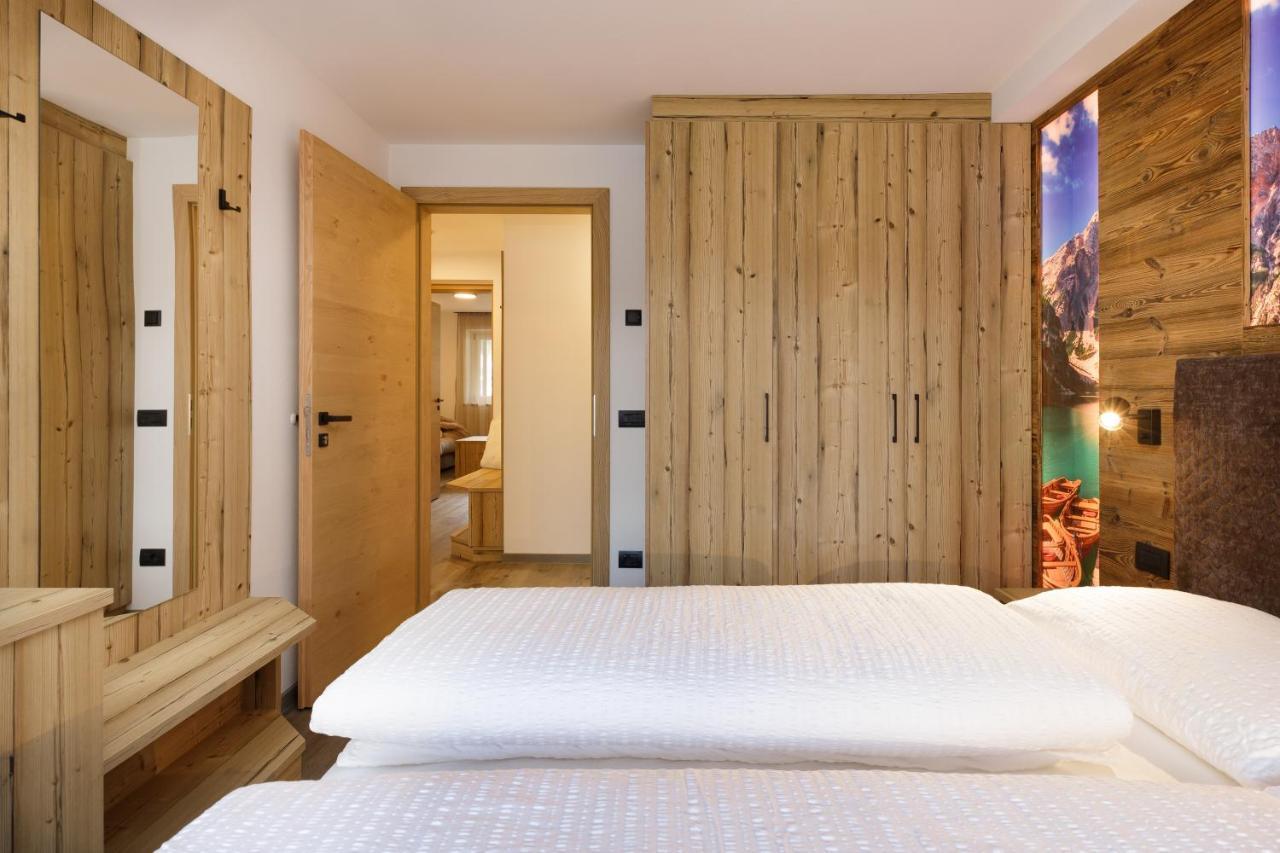 Apartments Pragser Wildsee Winklwiese Ngoại thất bức ảnh